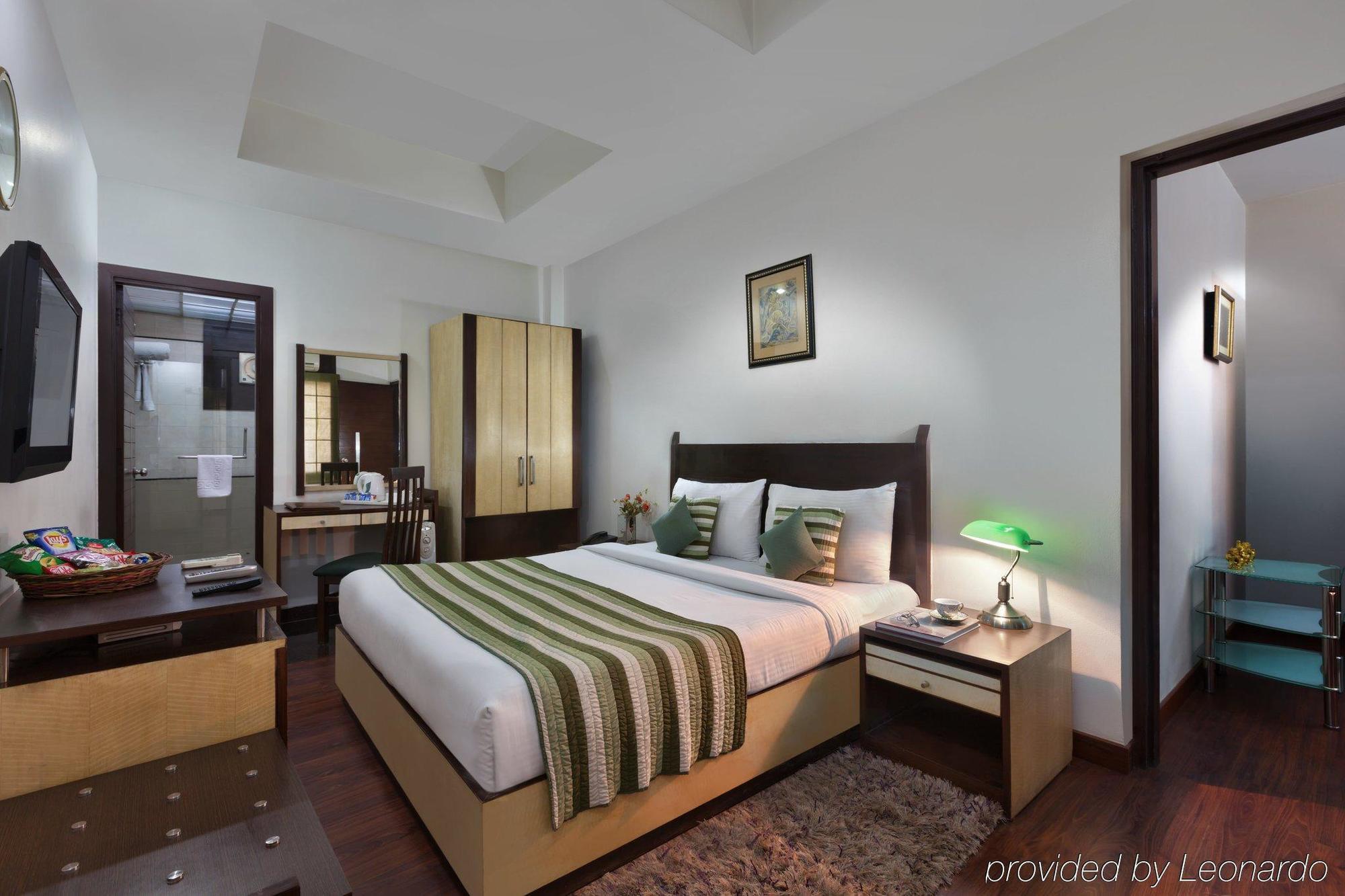 Regale Inn New Delhi Exterior photo