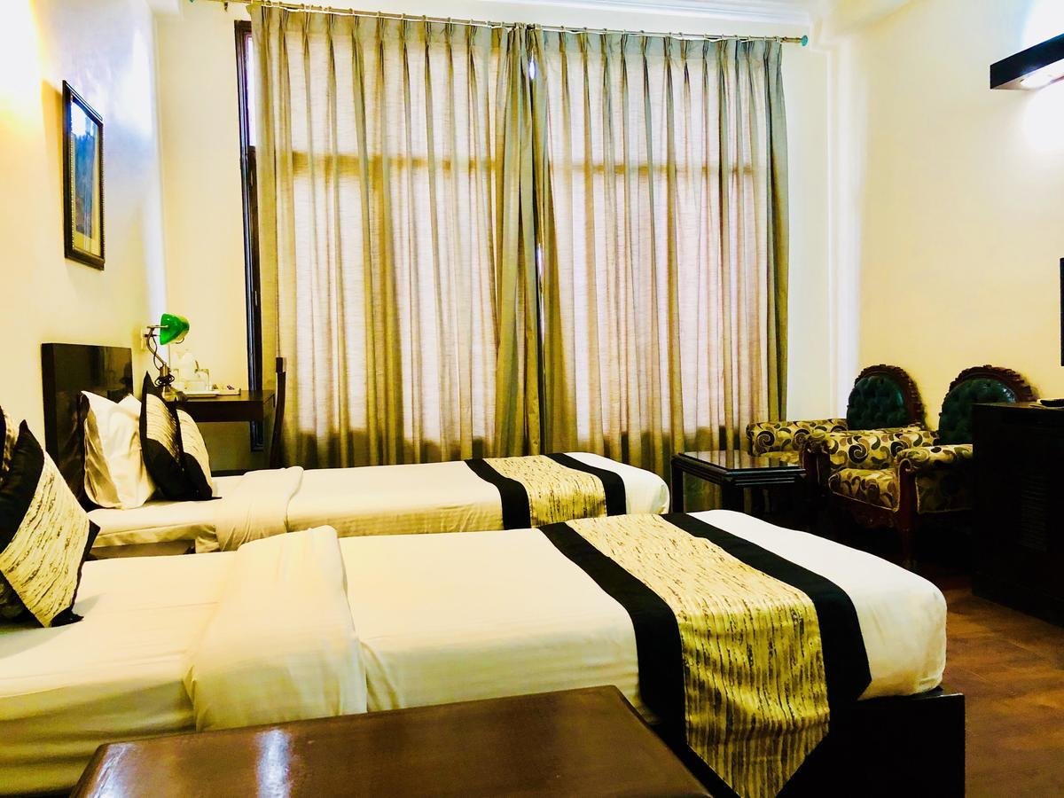 Regale Inn New Delhi Exterior photo