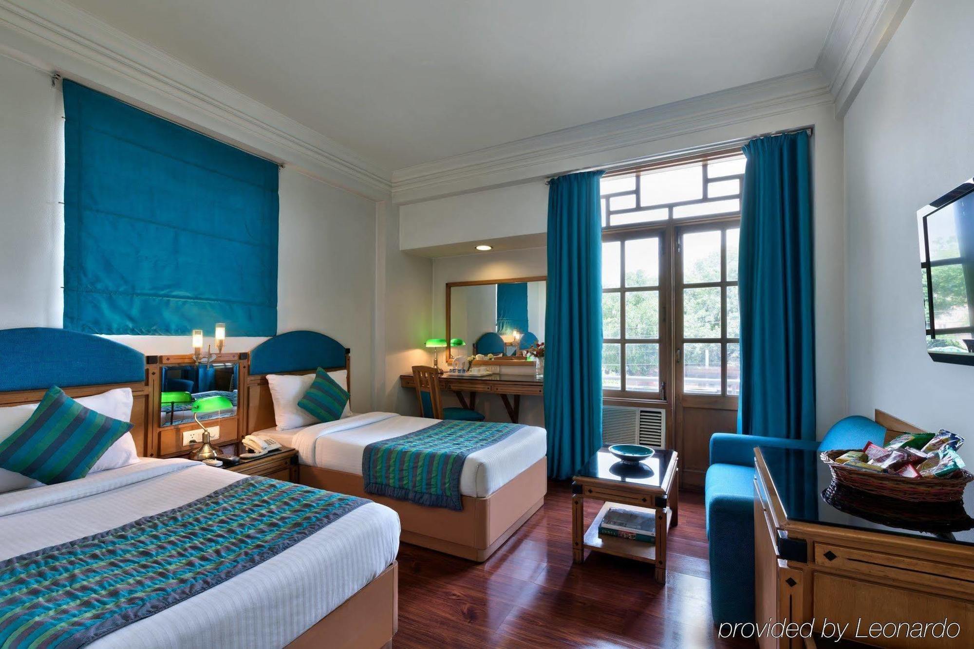 Regale Inn New Delhi Exterior photo